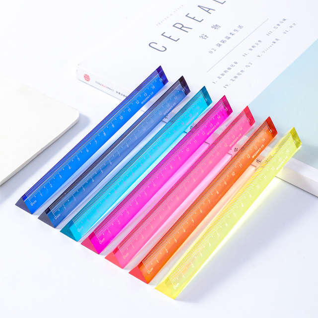 MQ2063 Acrylic Triangle Ruler