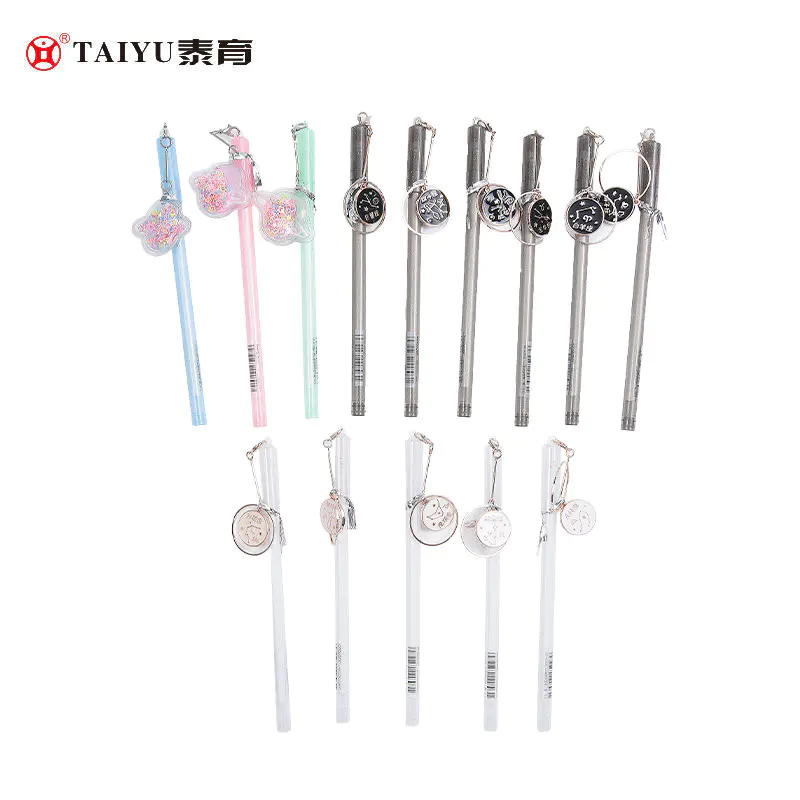 Students Use Roll Ball Pen With Pendant And Pen Cap